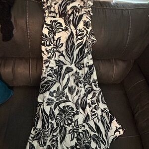 Who What Wear Black and White Floral Dress